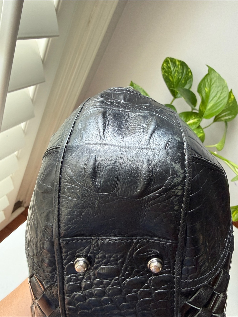 Brahmin Black Woven Leather Bucket/Drawstring Shoulder Bag - Picture 6 of 17